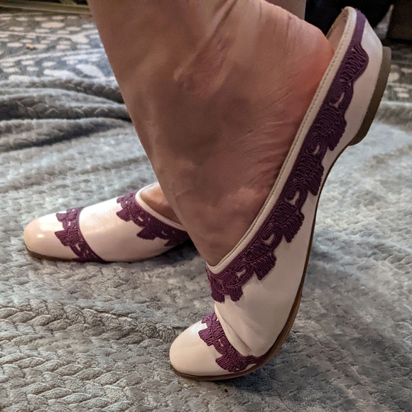 ⚜️ Christian Louboutin Vintage Pink Flats  Size 38 1/2 accepting offers - Picture 5 of 16